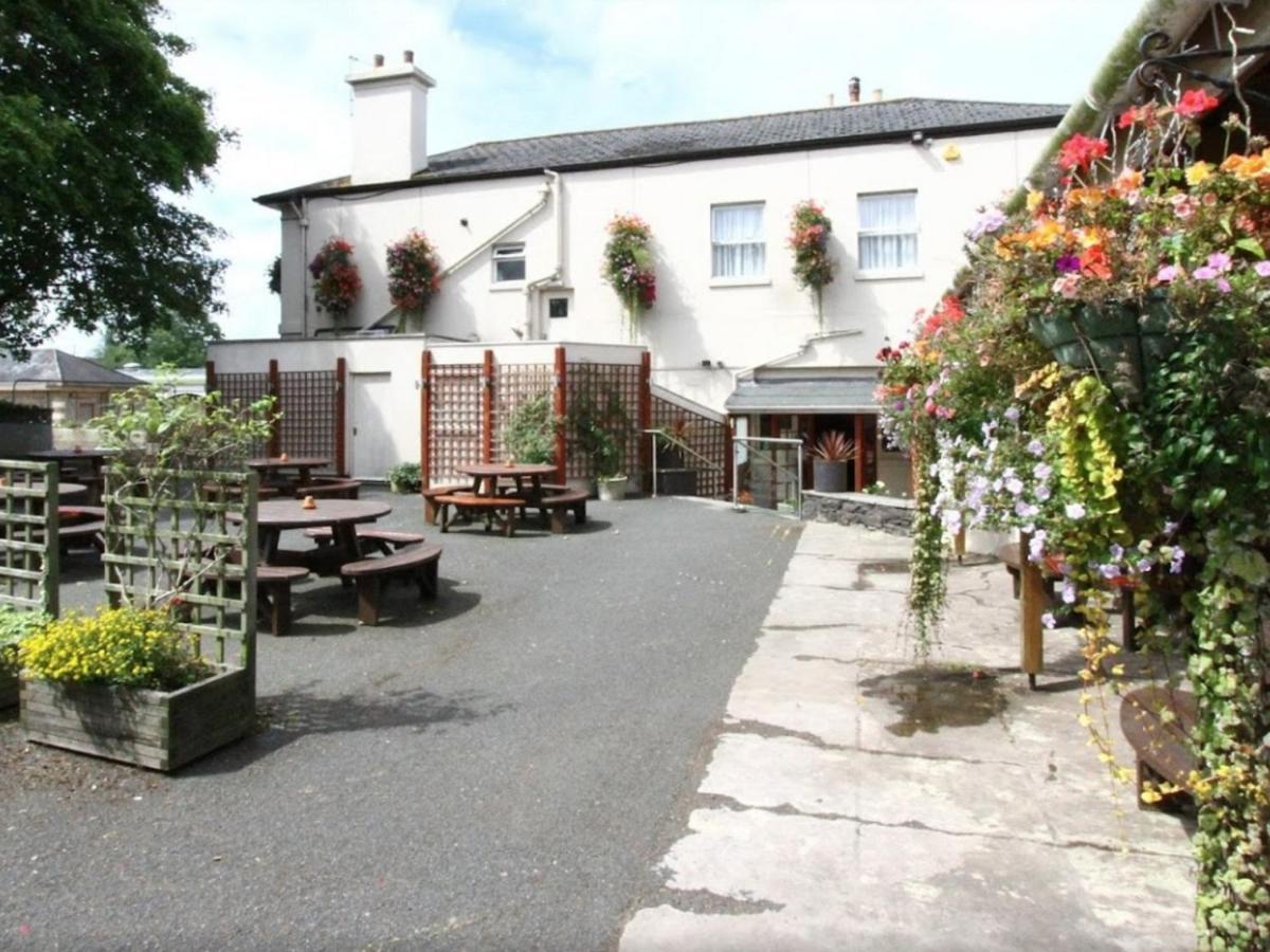 The Railway Inn Brixham Exterior photo