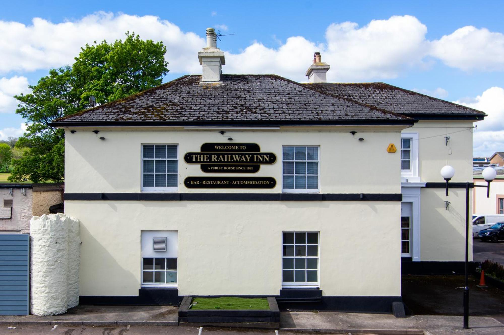 The Railway Inn Brixham Exterior photo